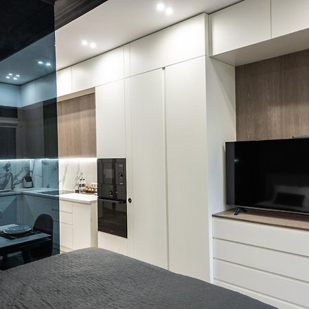 Luxury Apartments Smart House Uzhhorod Bagian luar foto
