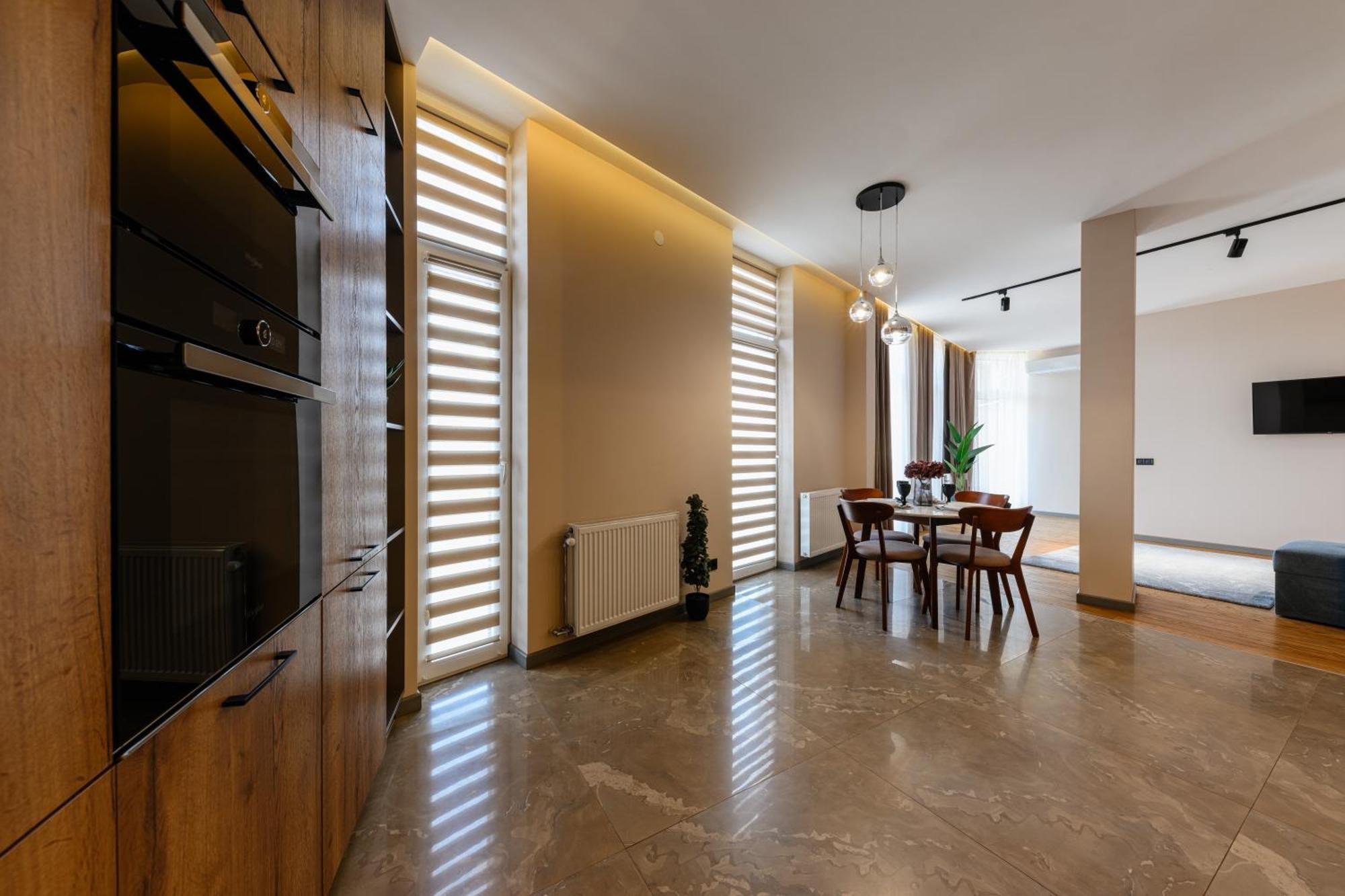 Luxury Apartments Smart House Uzhhorod Bagian luar foto