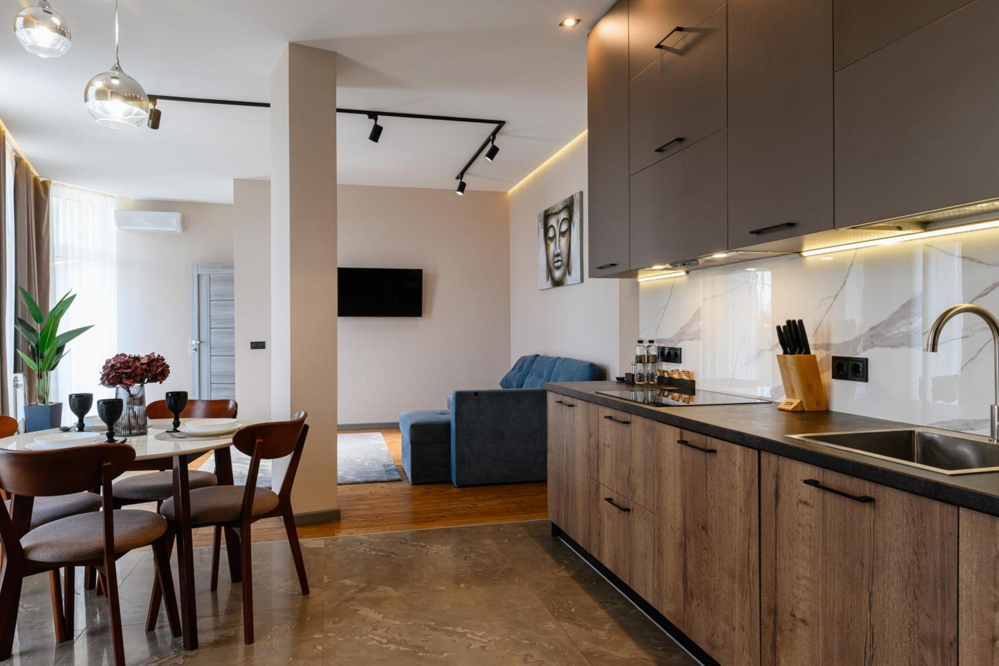 Luxury Apartments Smart House Uzhhorod Bagian luar foto