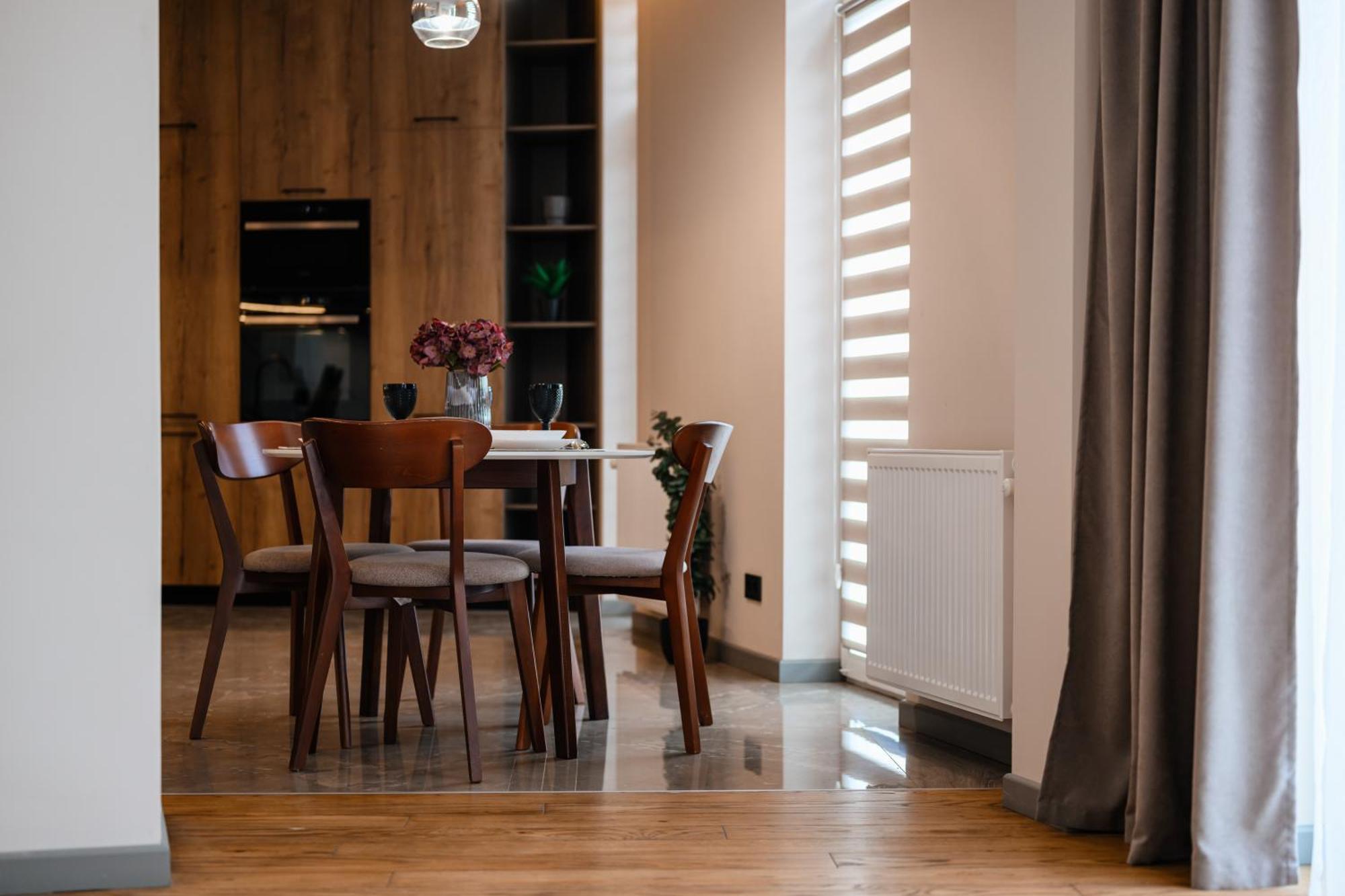 Luxury Apartments Smart House Uzhhorod Bagian luar foto