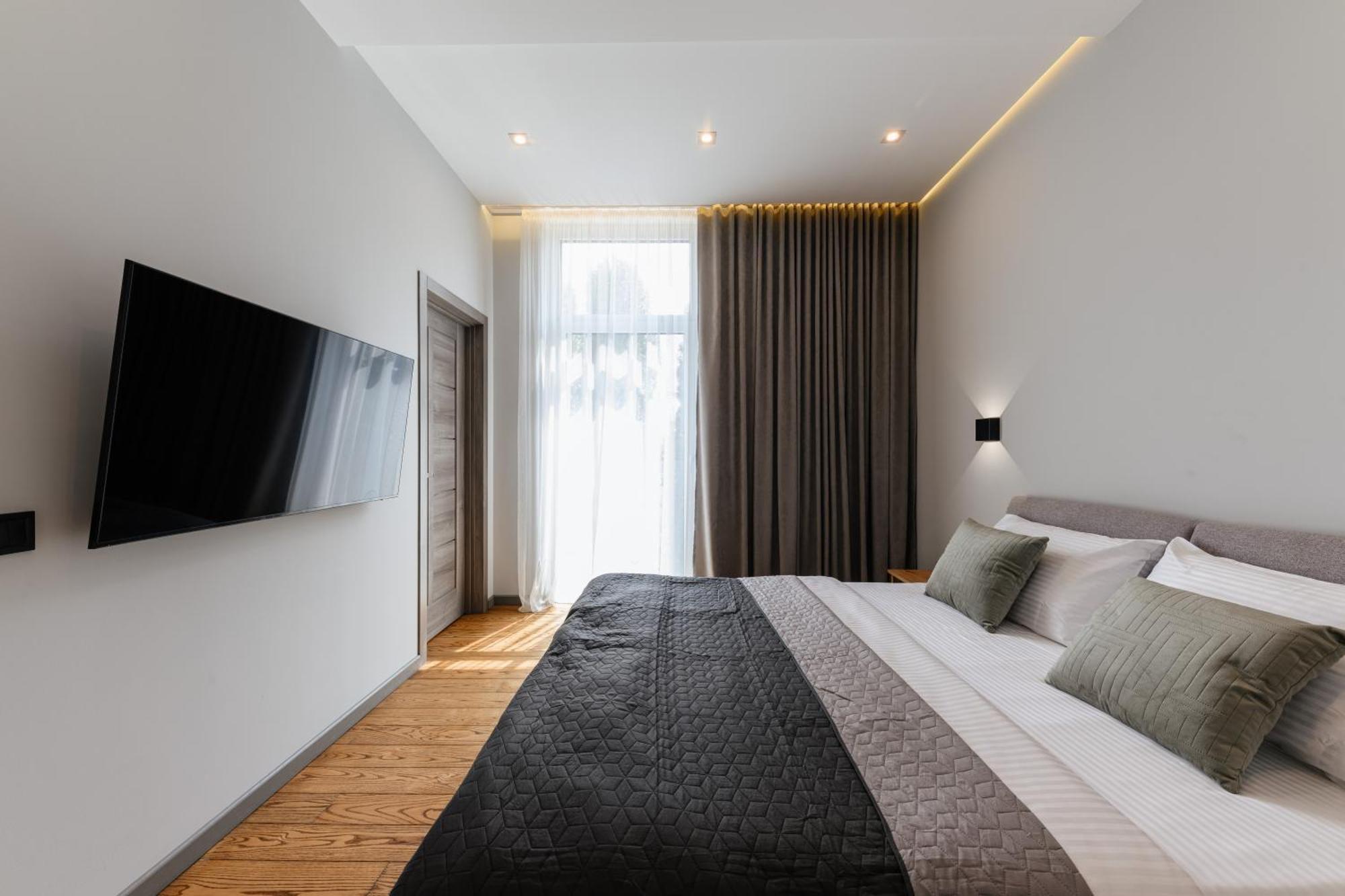 Luxury Apartments Smart House Uzhhorod Bagian luar foto