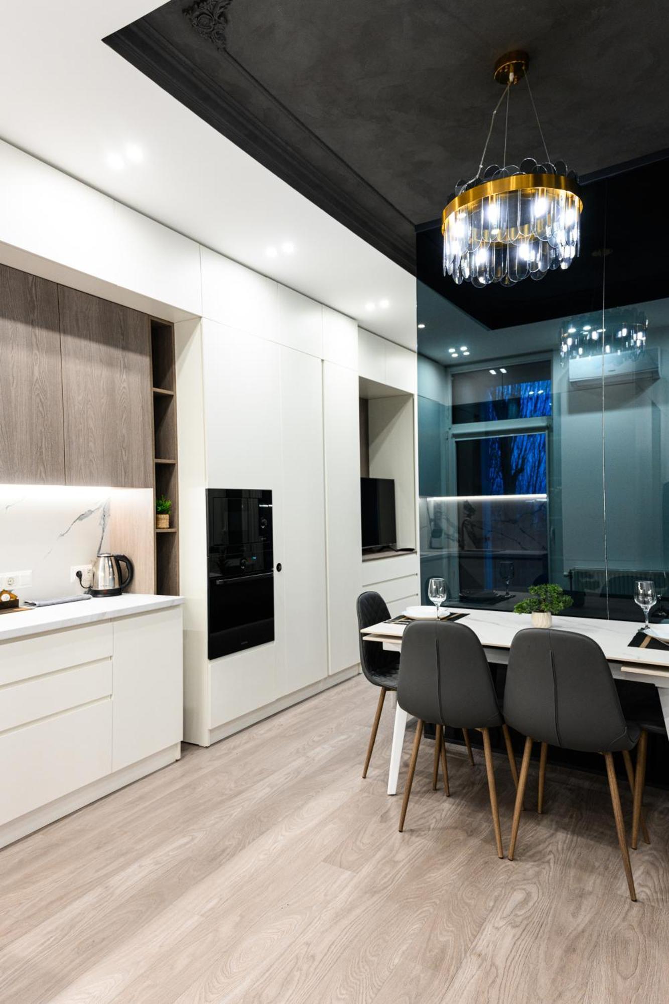 Luxury Apartments Smart House Uzhhorod Bagian luar foto
