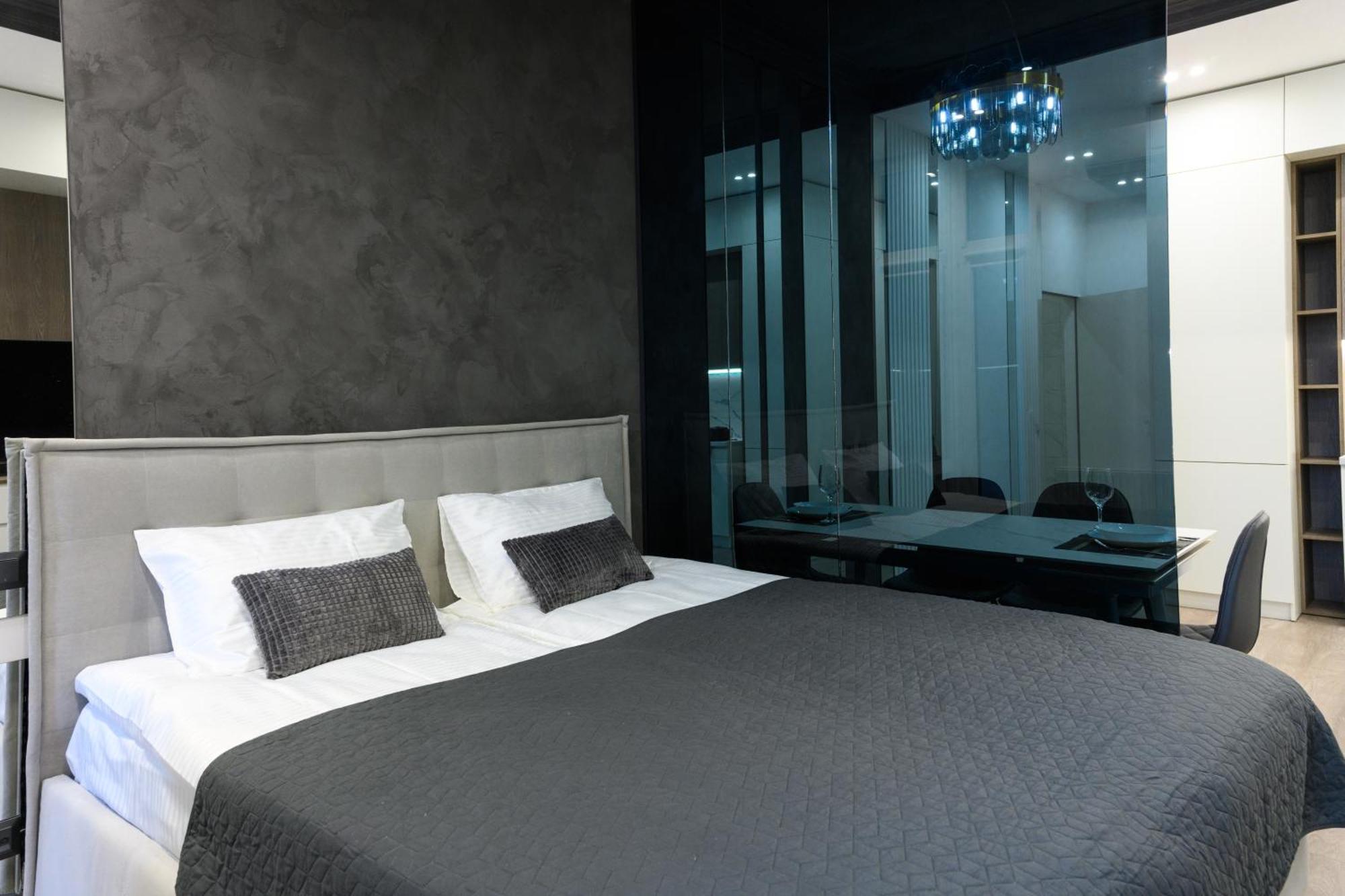 Luxury Apartments Smart House Uzhhorod Bagian luar foto