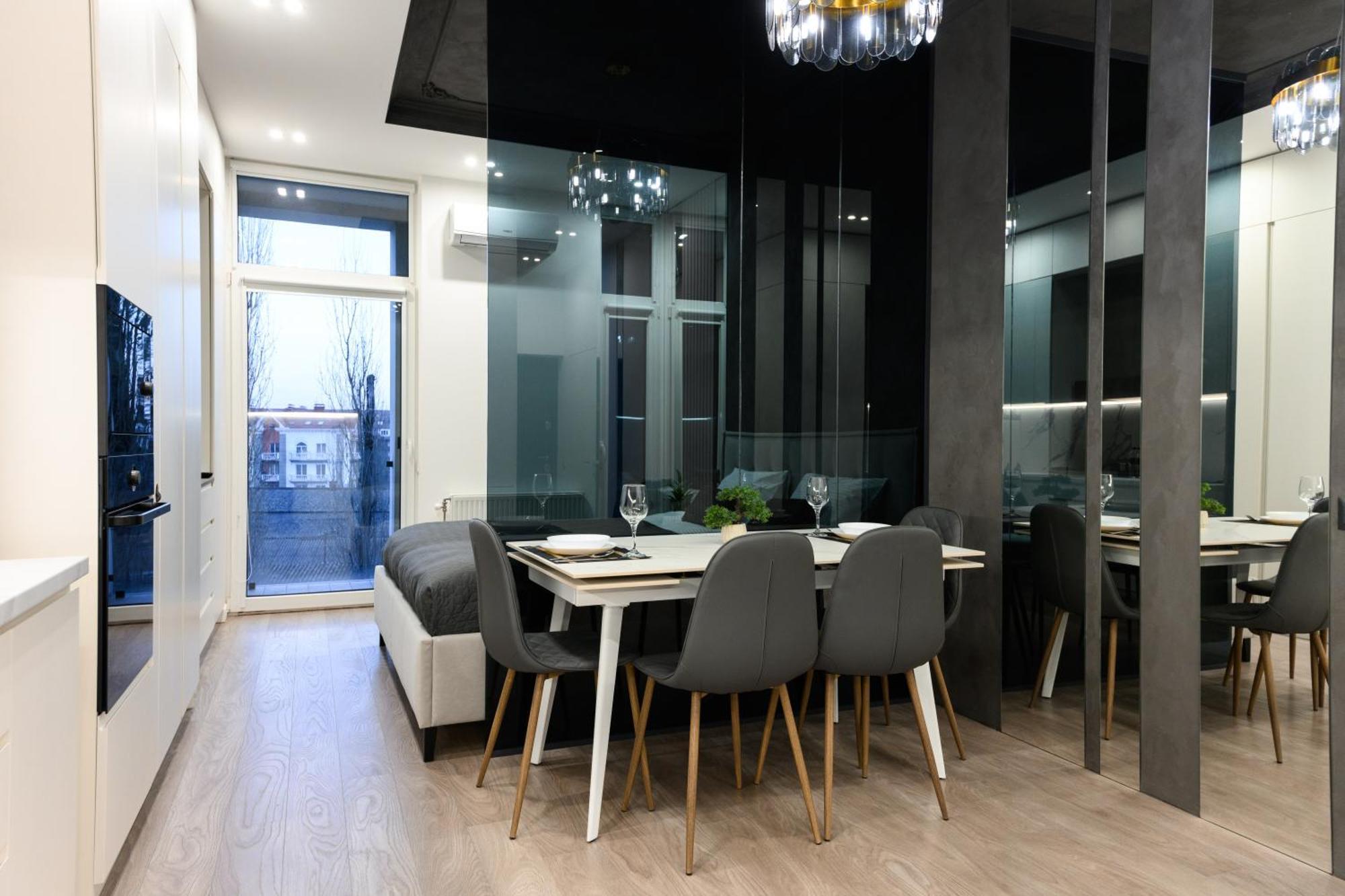 Luxury Apartments Smart House Uzhhorod Bagian luar foto